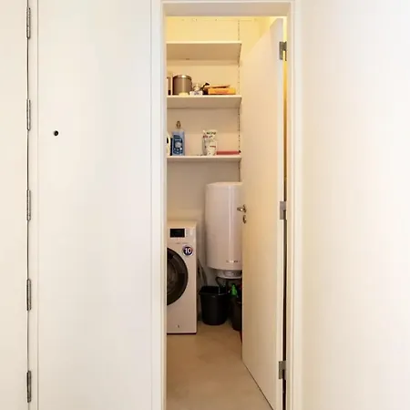 Modern 1-bed With Big Balcony Near Beaches דירה קוסטה דה קפאריקה