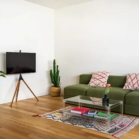 Modern 1-bed With Big Balcony Near Beaches * קוסטה דה קפאריקה