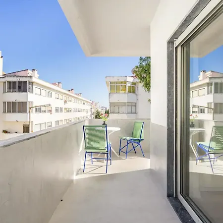 דירה Modern 1-bed With Big Balcony Near Beaches