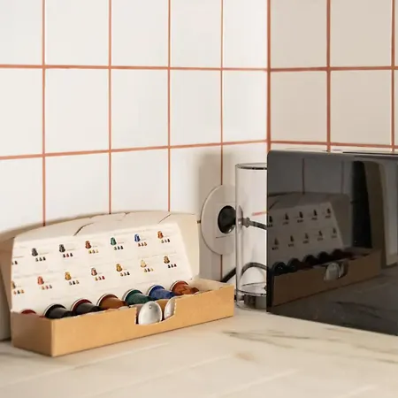 Modern 1-bed With Big Balcony Near Beaches דירה