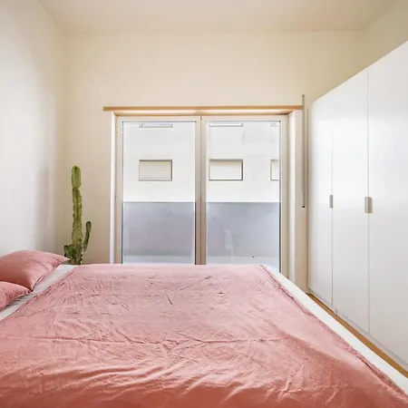 Appartement Modern 1-bed With Big Balcony Near Beaches *