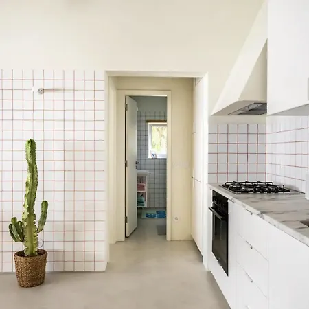 Modern 1-bed With Big Balcony Near Beaches Costa da Caparica