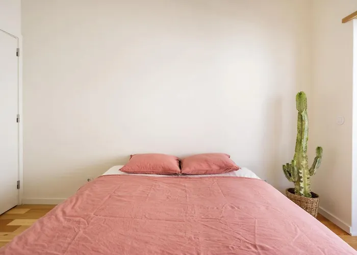 Appartamento Modern 1-bed With Big Balcony Near Beaches